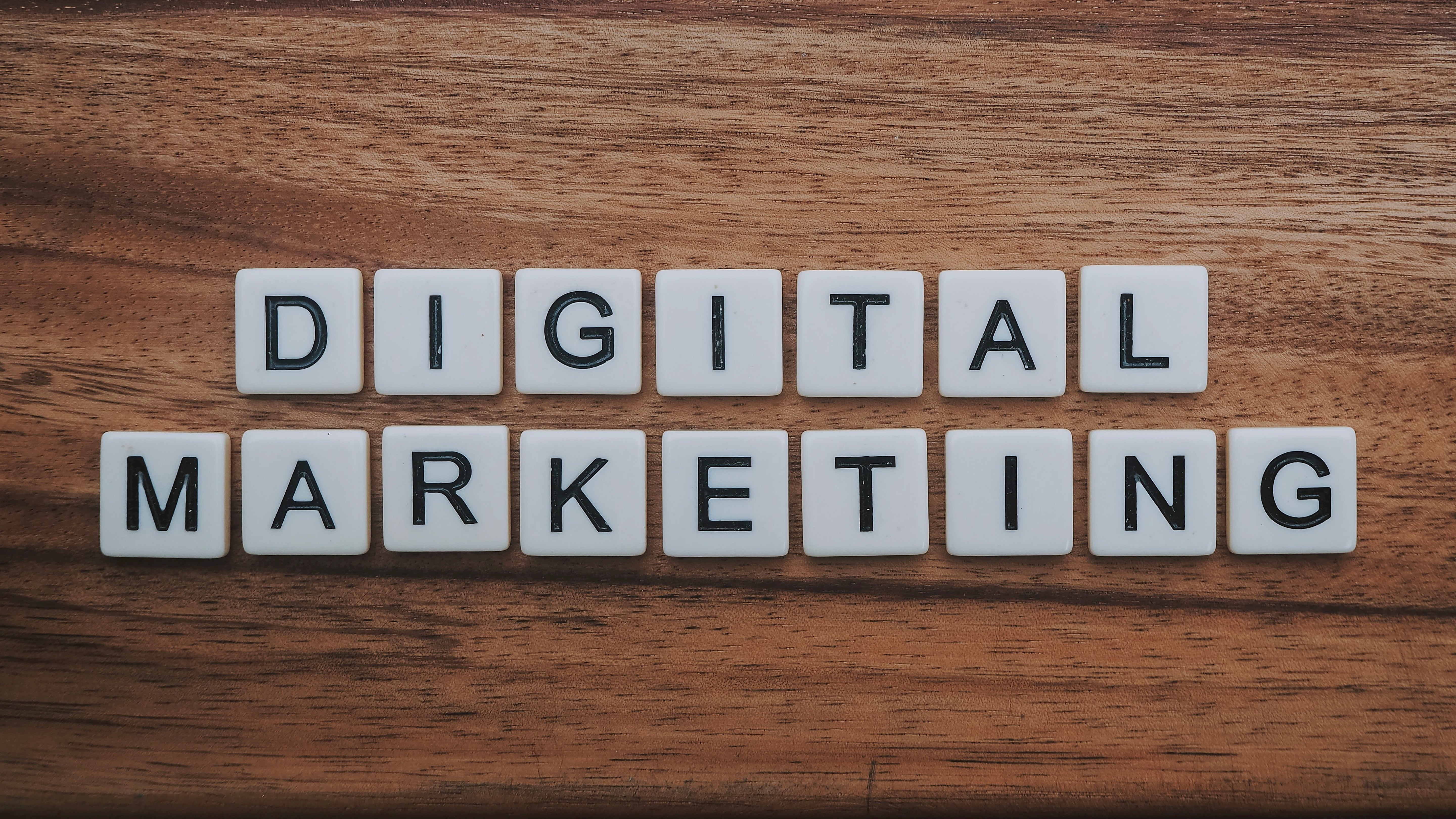 How Digital Marketing Enhances Customer Experience for Jewelry Stores