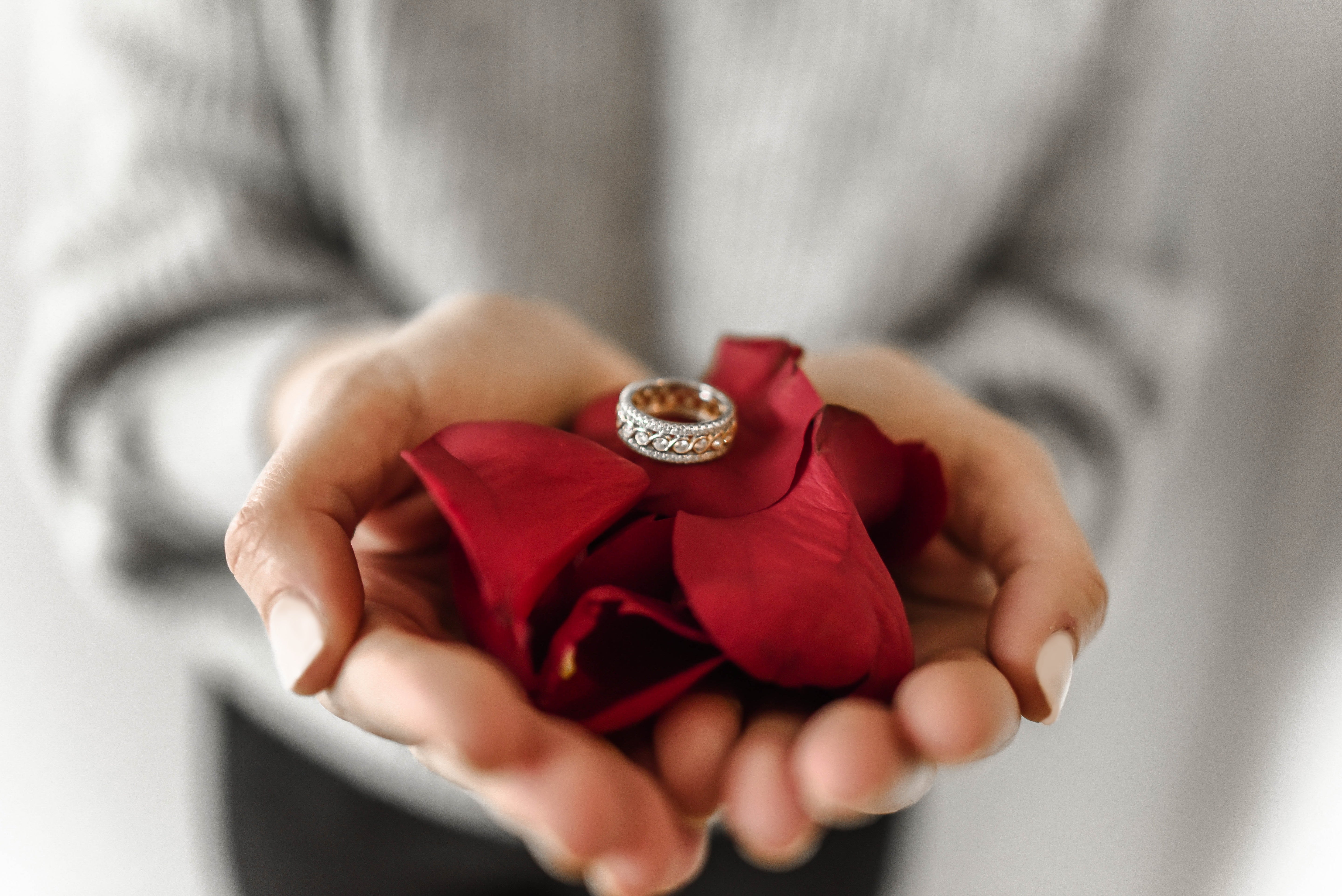 Creating the Perfect Online Jewelry Gift Guide