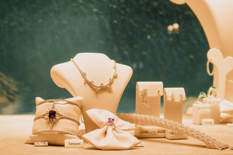 The Ultimate List of Online Jewelry Stores for Every Budget