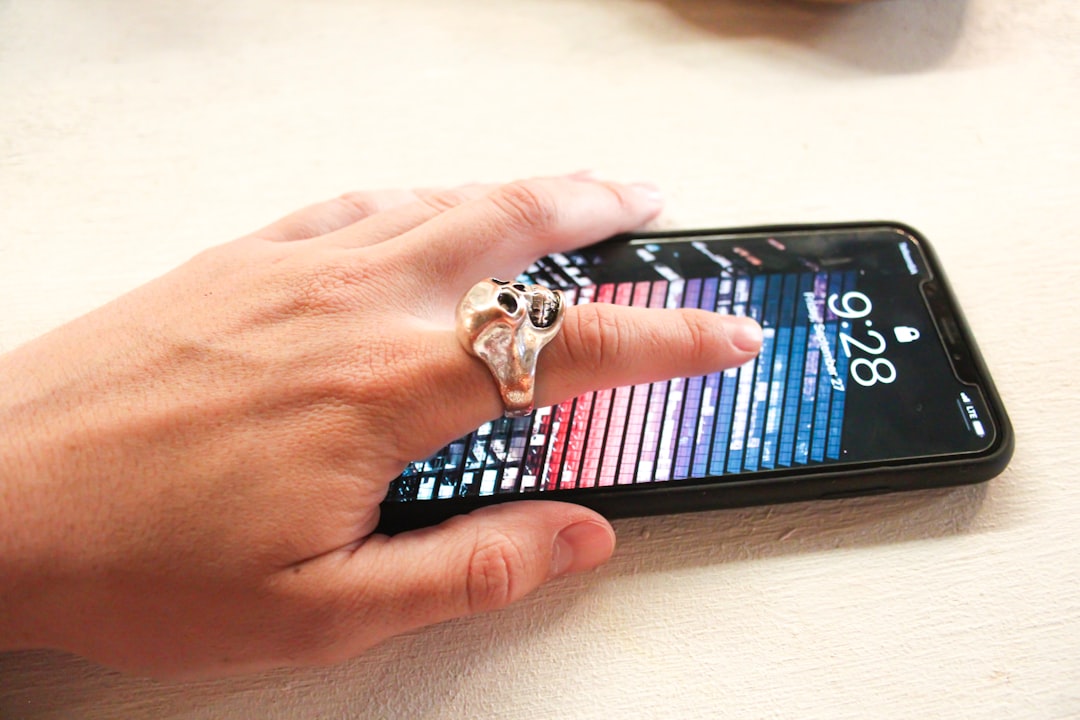 How Augmented Reality Jewelry is Revolutionizing Your Shopping Cart