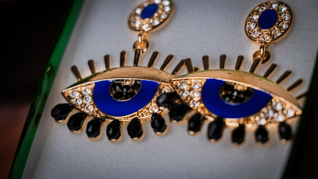 The Best Ways to Use Augmented Reality Earrings Today