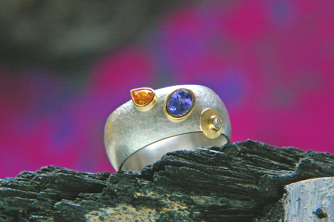 Design a Custom Gemstone Ring Online in 5 Simple Steps